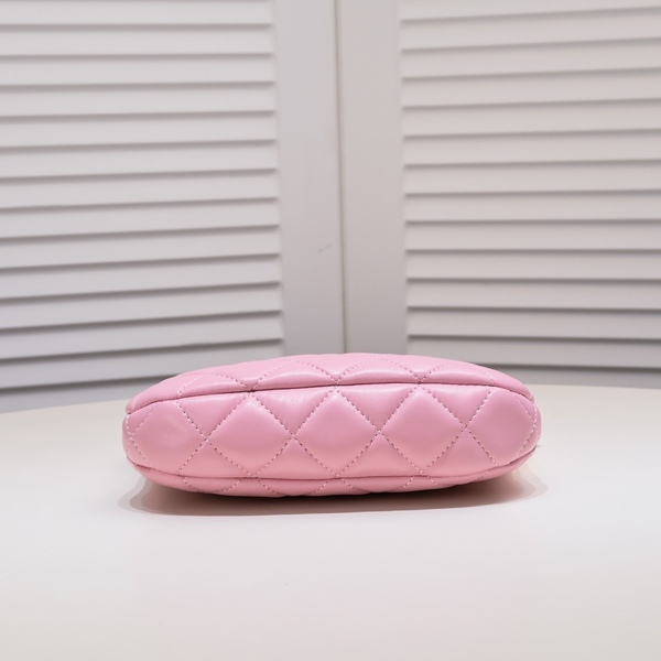 シャネルバッグ内部構造